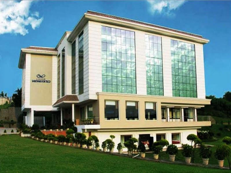 Legend Sarovar Portico Baddi Εξωτερικό φωτογραφία